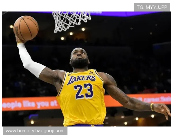 勒布朗带领湖人逆袭快船 获季前赛关键胜利展示球队新阵容潜力